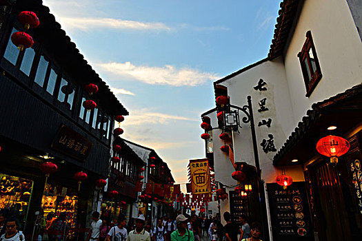 bach thu lo ngay mai
